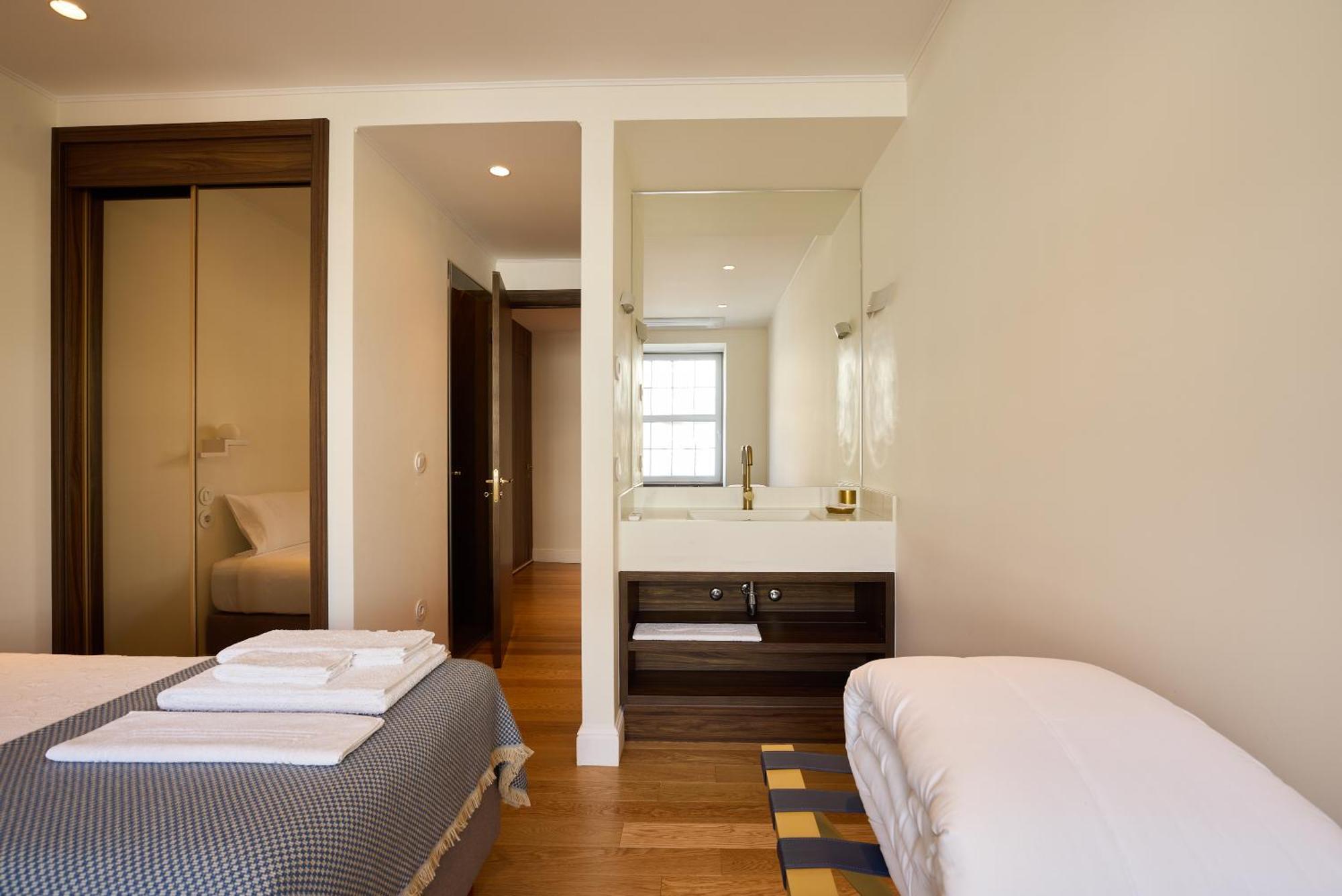 Flh Porto Clerigos Luxury Apartments Room photo